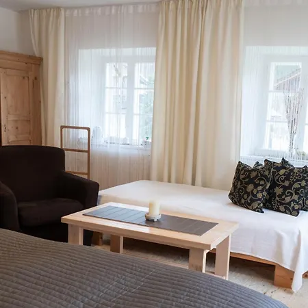 Bnb44 Only No Breakfast 3*