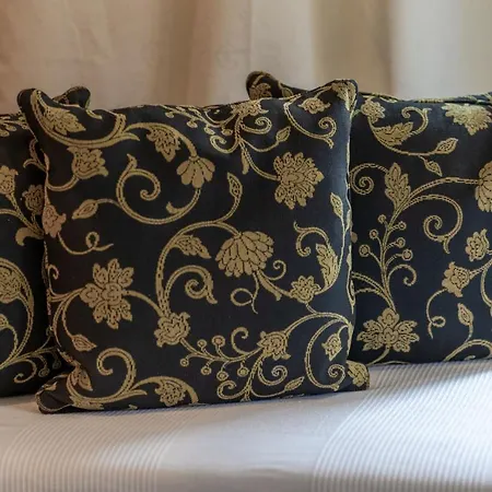 Bnb44 Only No Breakfast Bed and Breakfast