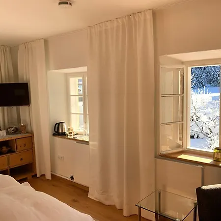 Bnb44 Only No Breakfast Bed & Breakfast 3*