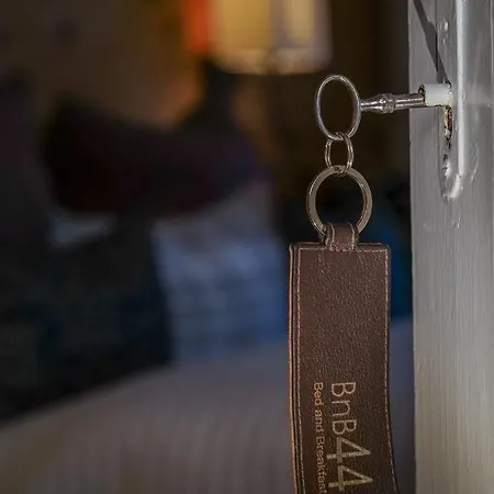 Bnb44 Only No Breakfast Bed & Breakfast 3*